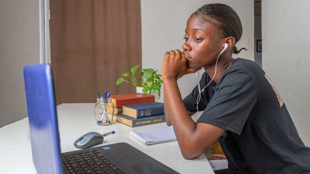 coinvest nsfas login not working on laptop while student checks allowance alternatives for 2025