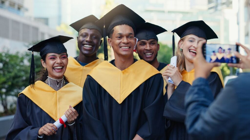 Bursary vs Scholarship